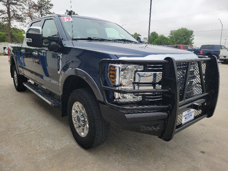 Ford Super Duty F-250 SRW Lariat 4WD Crew Cab 6.75' Box 2019