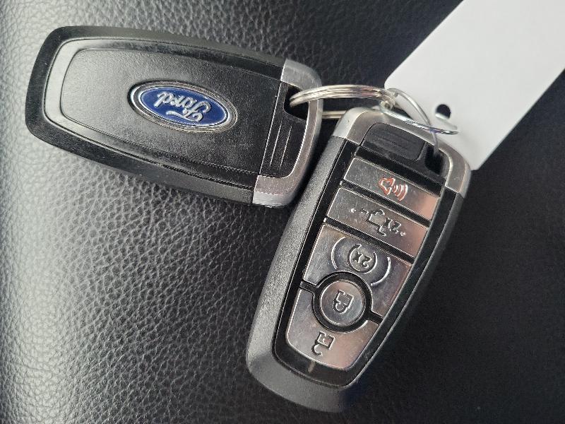 Ford Super Duty F-250 SRW Lariat 4WD Crew Cab 6.75' Box 2019