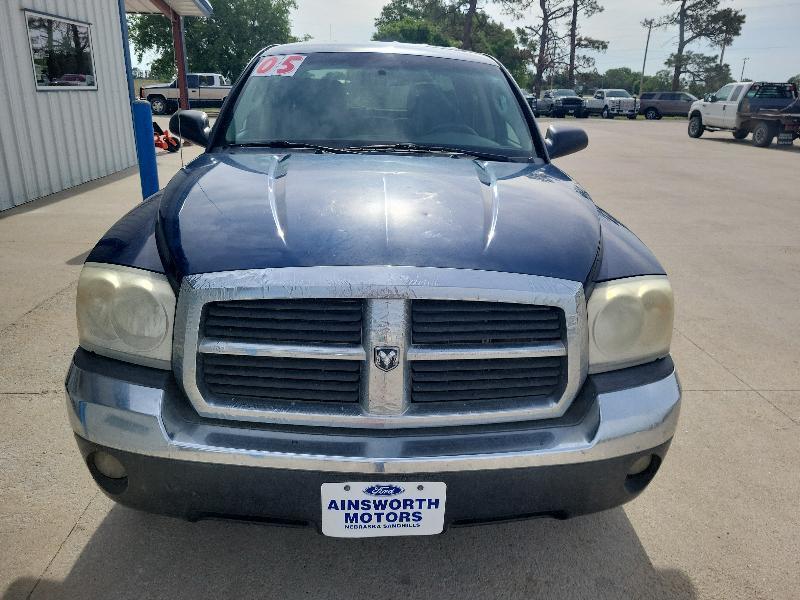 Dodge Dakota 4dr Quad Cab 131" WB 4WD SLT 2005