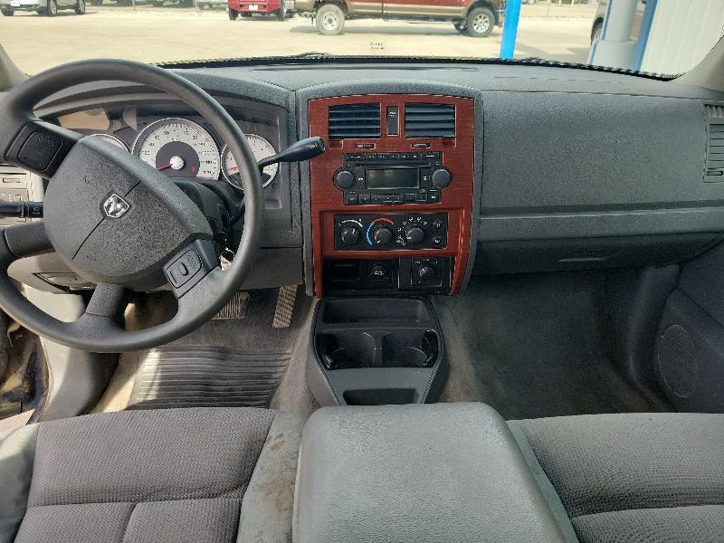 Dodge Dakota 4dr Quad Cab 131" WB 4WD SLT 2005