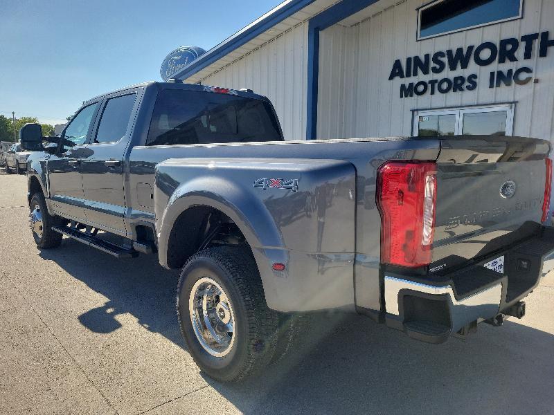 Ford Super Duty F-350 DRW XL 4WD Crew Cab 8' Box 2026