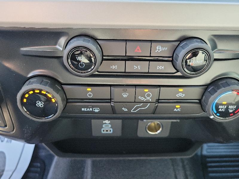 Ford Super Duty F-350 DRW XL 4WD Crew Cab 8' Box 2026