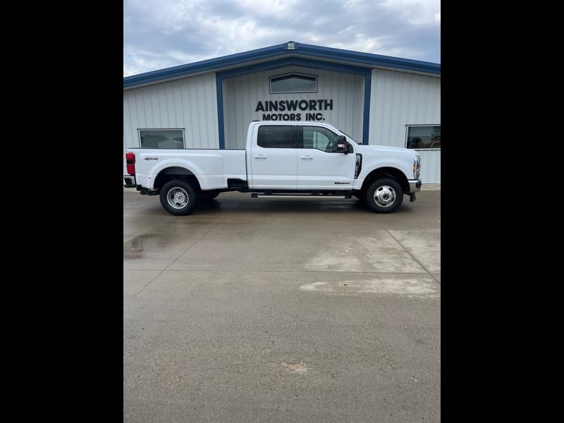 2026 Ford Super Duty F-350 DRW LARIAT 4WD Crew Cab 8' Box