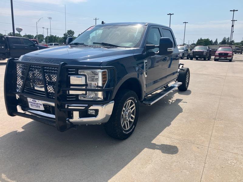 Ford Super Duty F-250 SRW Lariat 4WD Crew Cab 8' Box 2019