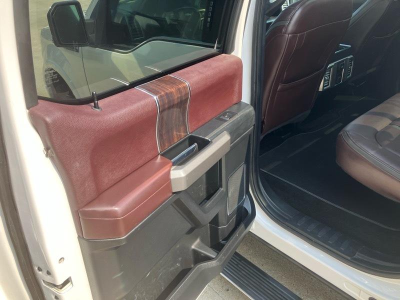 Ford F-150 4WD SuperCrew 145" Platinum 2015