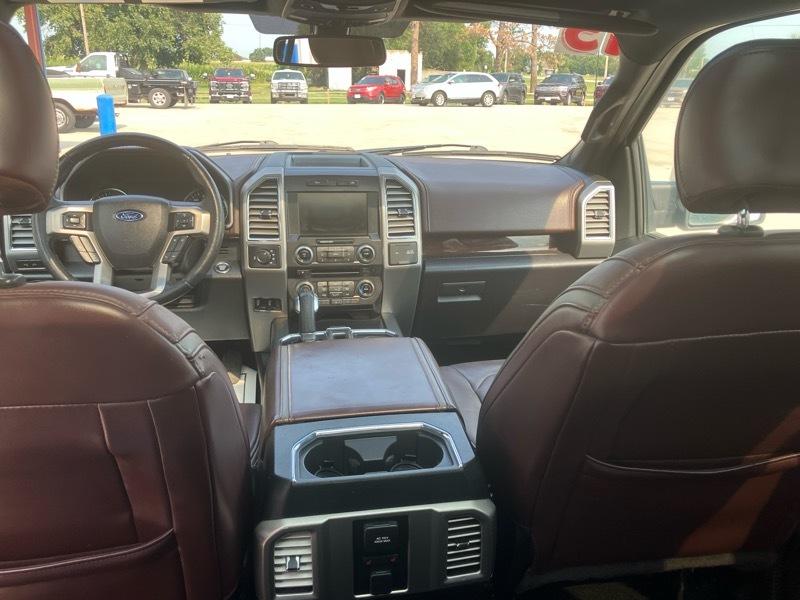 Ford F-150 4WD SuperCrew 145" Platinum 2015