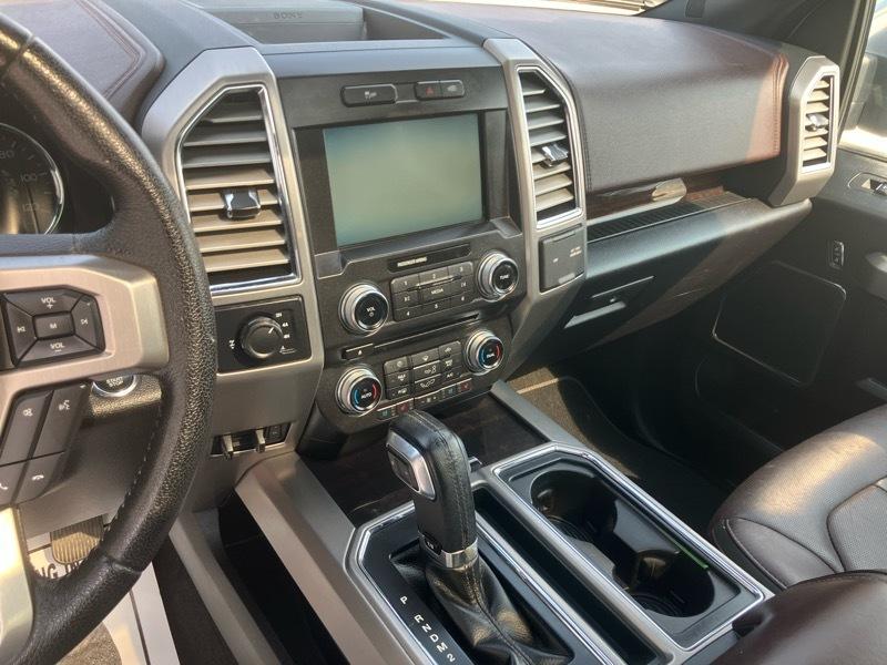 Ford F-150 4WD SuperCrew 145" Platinum 2015