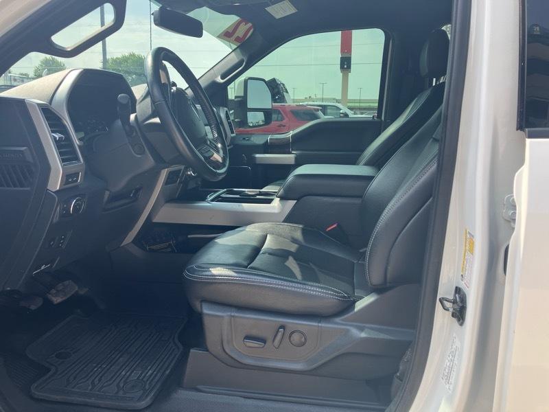 Ford Super Duty F-350 SRW Lariat 4WD Crew Cab 8' Box 2022