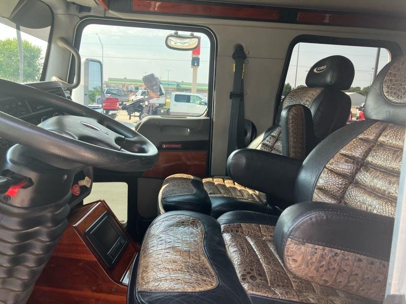 Kenworth T3 Series  2011