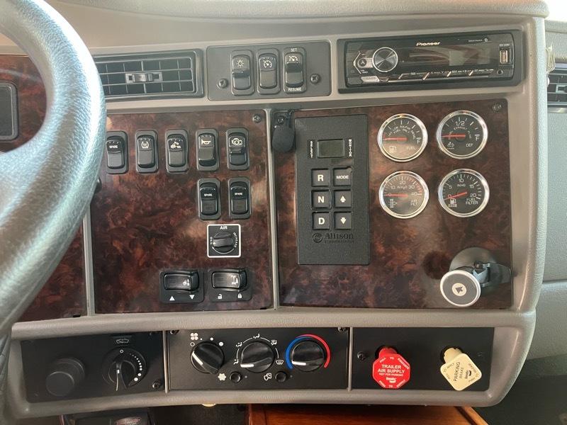 Kenworth T3 Series  2011