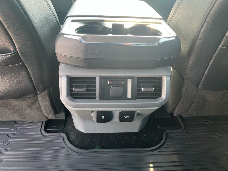 Ford F-150 Lariat 4WD SuperCrew 5.5' Box 2023