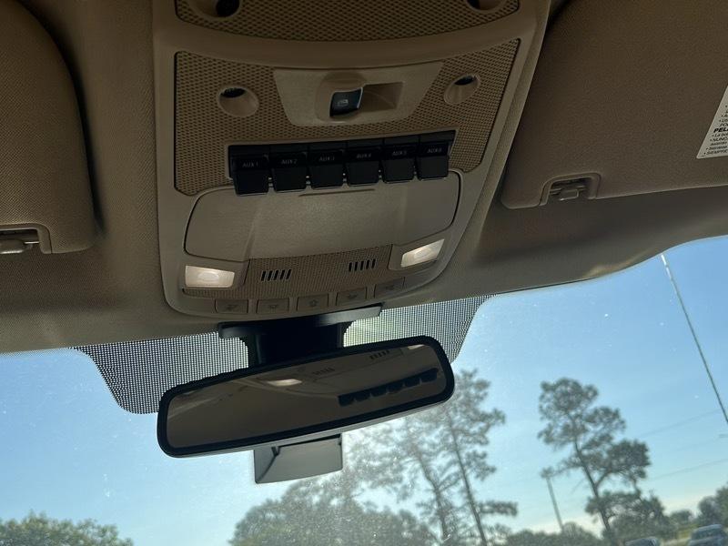 Ford Super Duty F-350 DRW Lariat 4WD Crew Cab 8' Box 2019