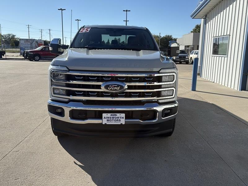 Ford Super Duty F-250 SRW Lariat 4WD Crew Cab 6.75' Box 2025