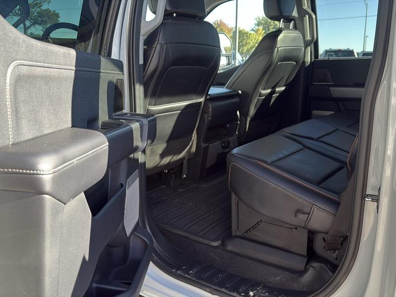 Ford Super Duty F-250 SRW Lariat 4WD Crew Cab 6.75' Box 2025