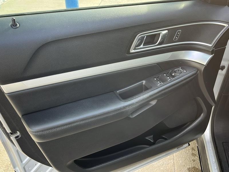 Ford Explorer 4WD 4dr XLT 2016