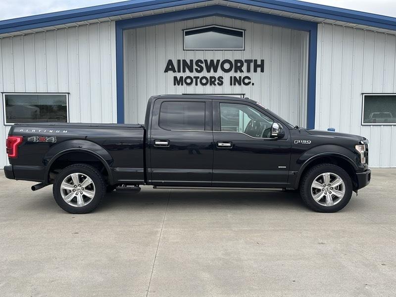 2015 Ford F-150 4WD SuperCrew 157" Lariat w/HD Payload Pkg