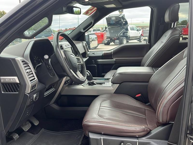 Ford F-150 4WD SuperCrew 157" Lariat w/HD Payload Pkg 2015