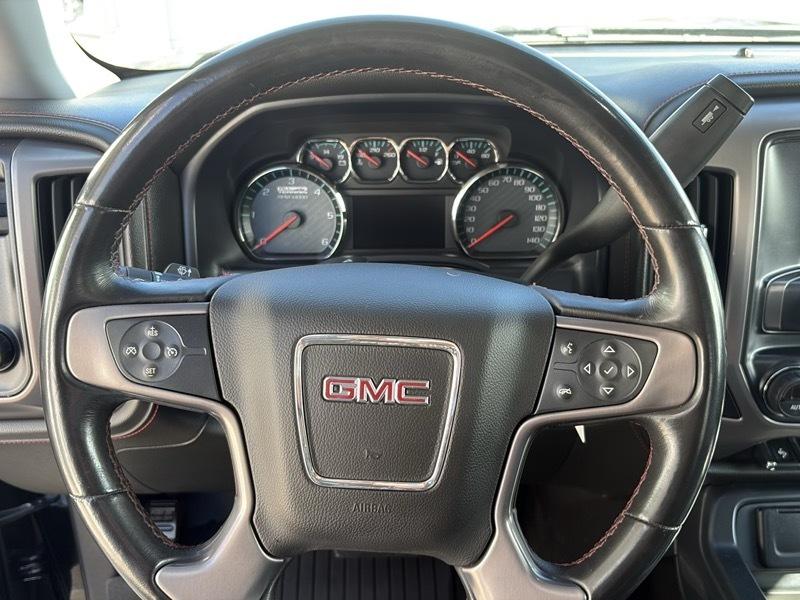 GMC Sierra 1500 4WD Crew Cab 153.0" SLT 2017