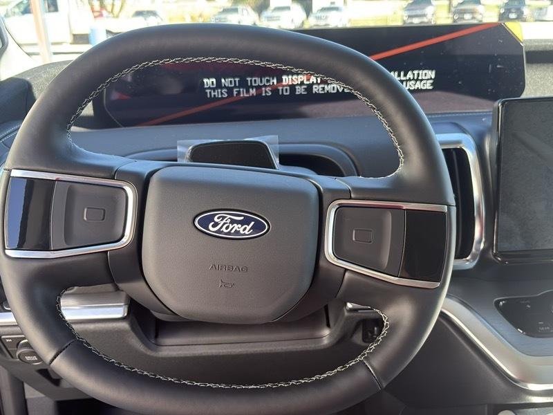 Ford Expedition Max Platinum 4x4 2027