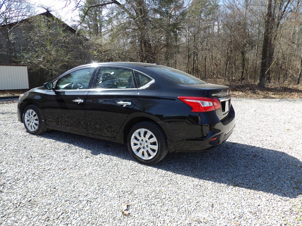 Nissan Sentra 4dr Sdn I4 CVT SV 2016