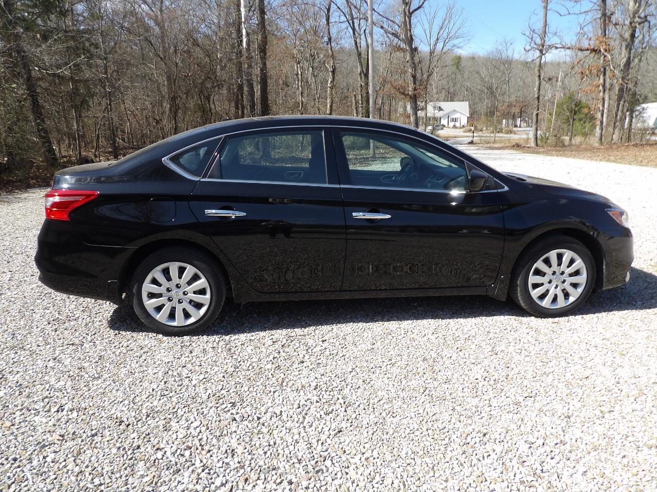 Nissan Sentra 4dr Sdn I4 CVT SV 2016