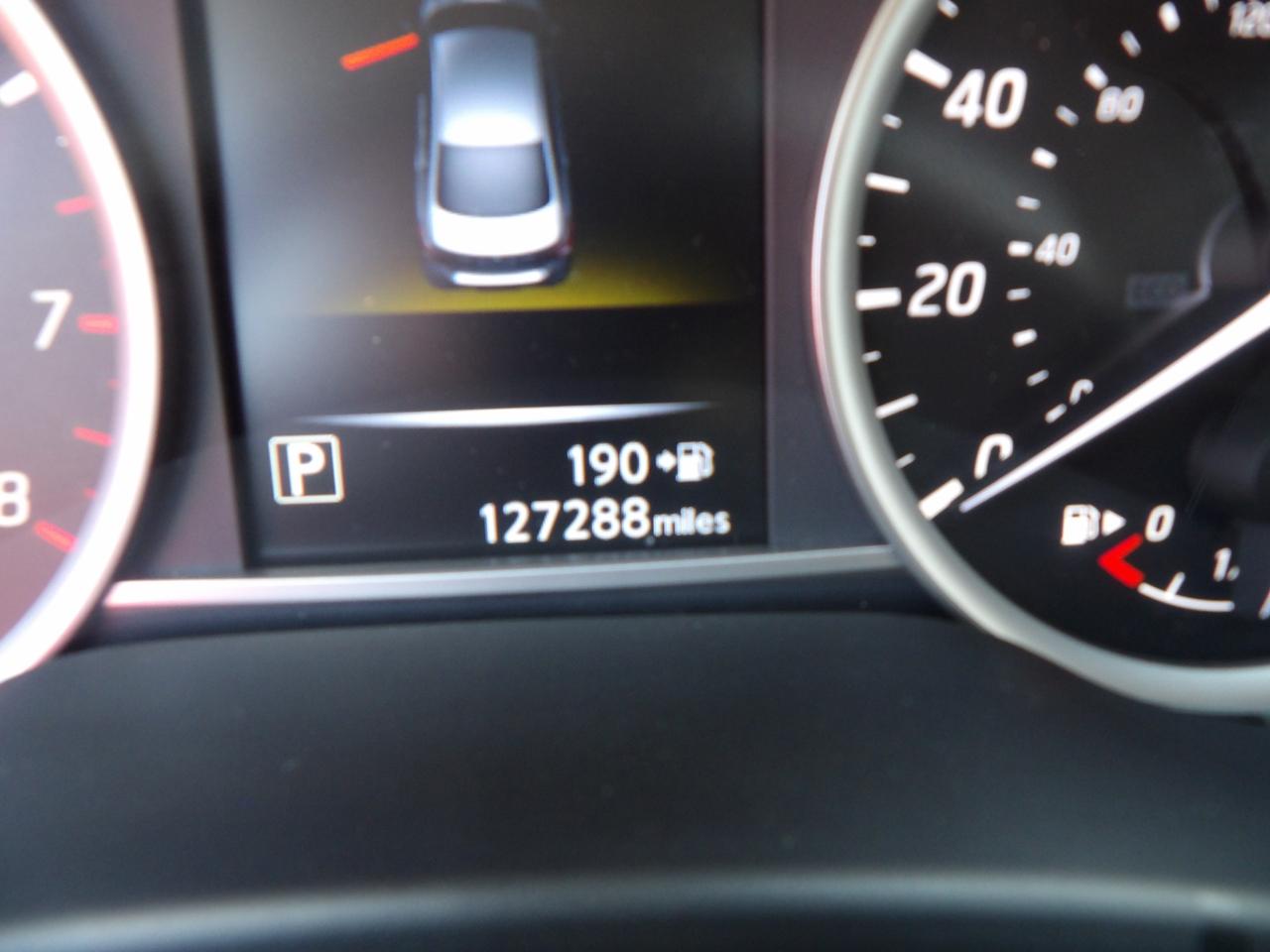 Nissan Sentra 4dr Sdn I4 CVT SV 2016