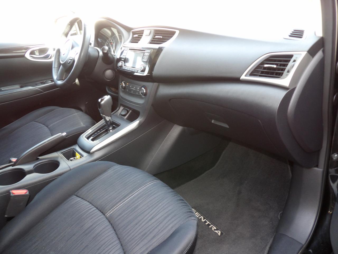 Nissan Sentra 4dr Sdn I4 CVT SV 2016