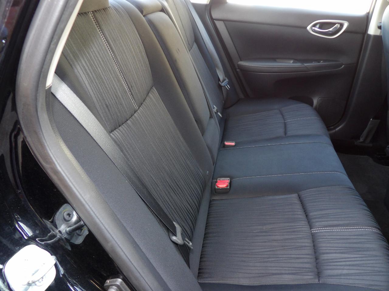 Nissan Sentra 4dr Sdn I4 CVT SV 2016