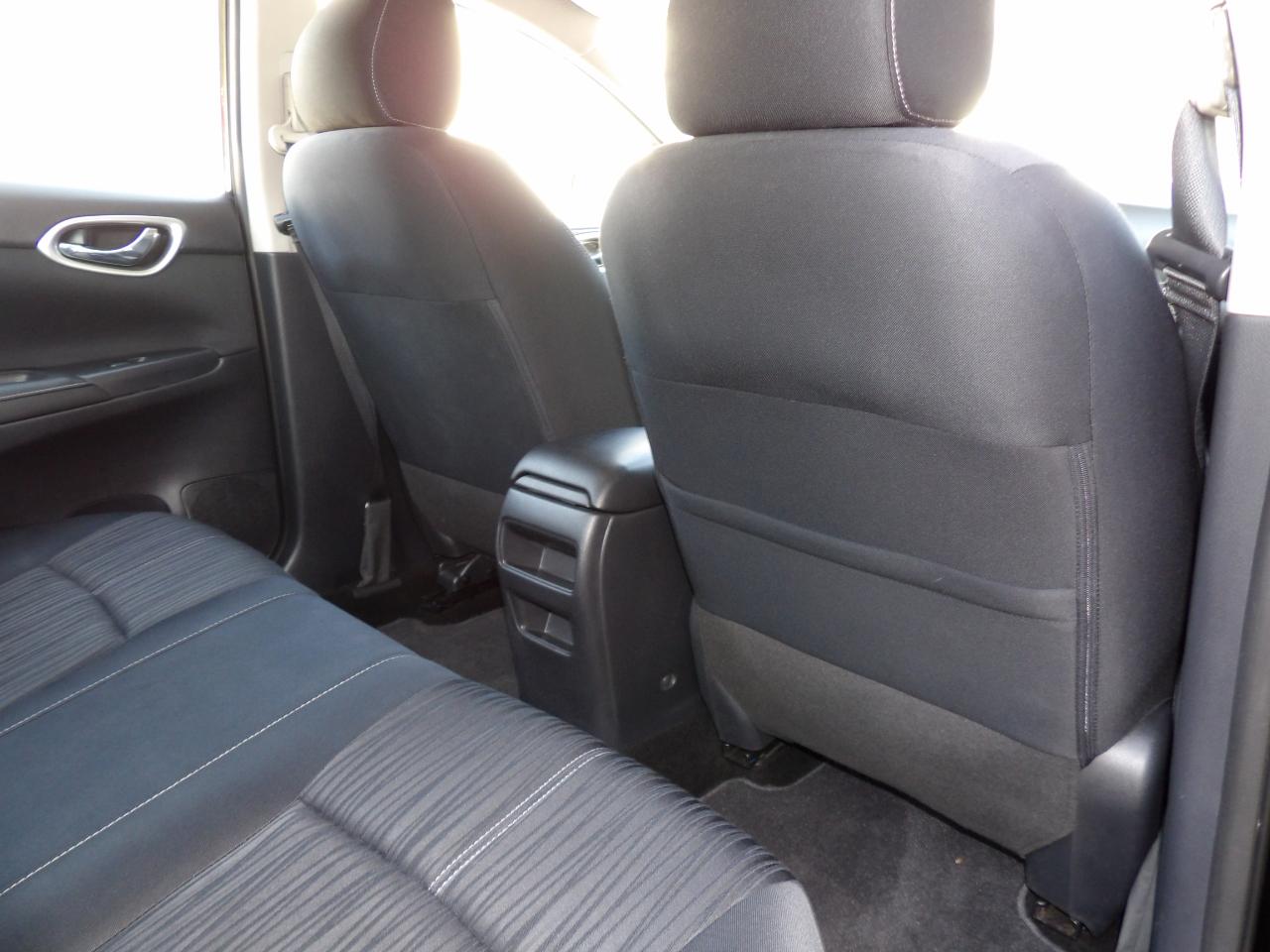 Nissan Sentra 4dr Sdn I4 CVT SV 2016