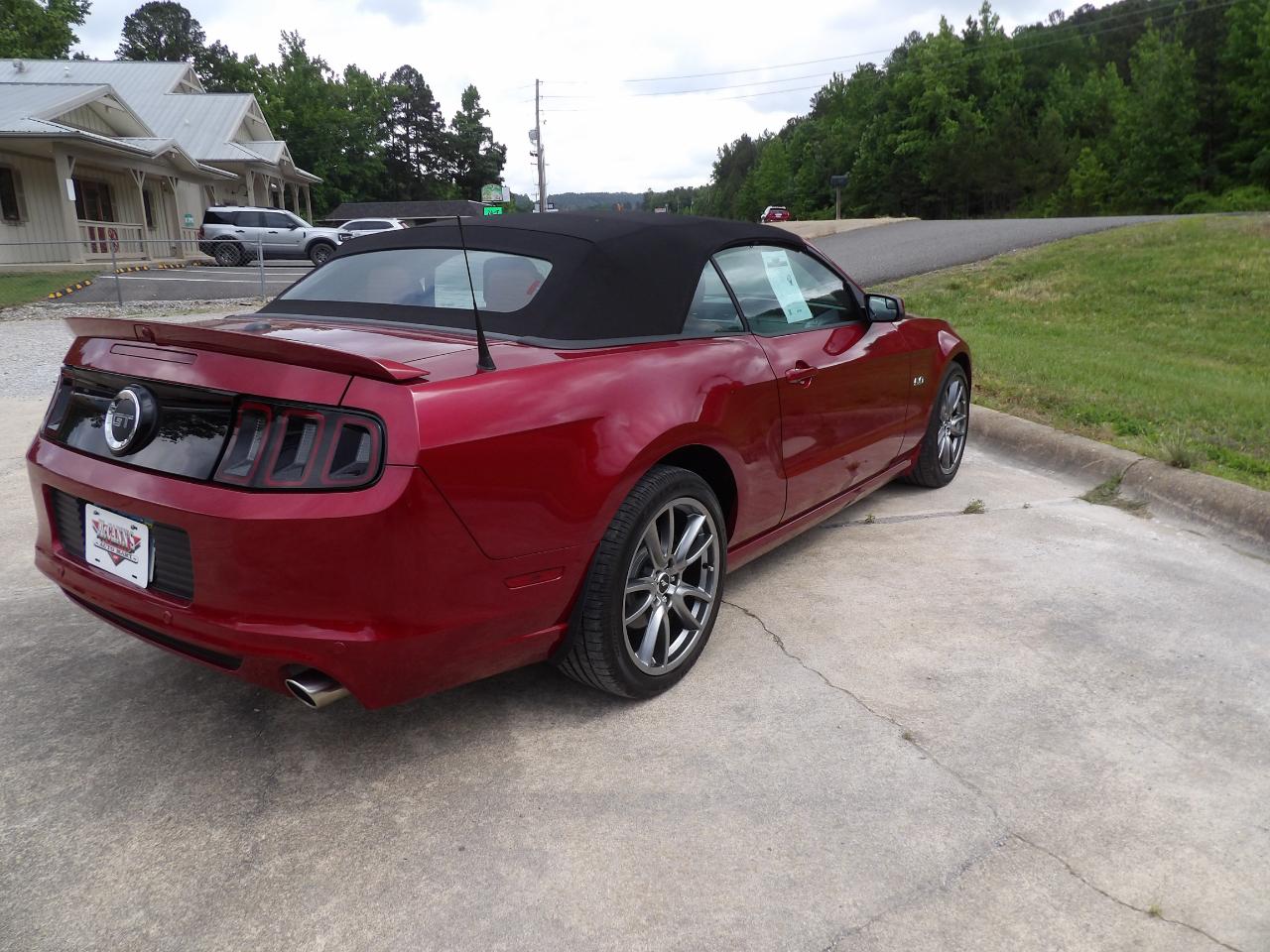View vehicle photo 6