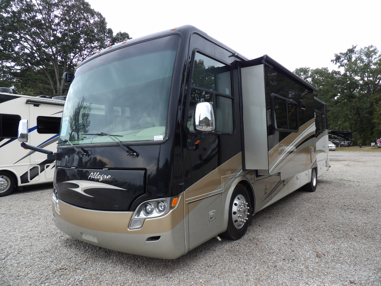 2015 Tiffan Allegro Breeze 32BR