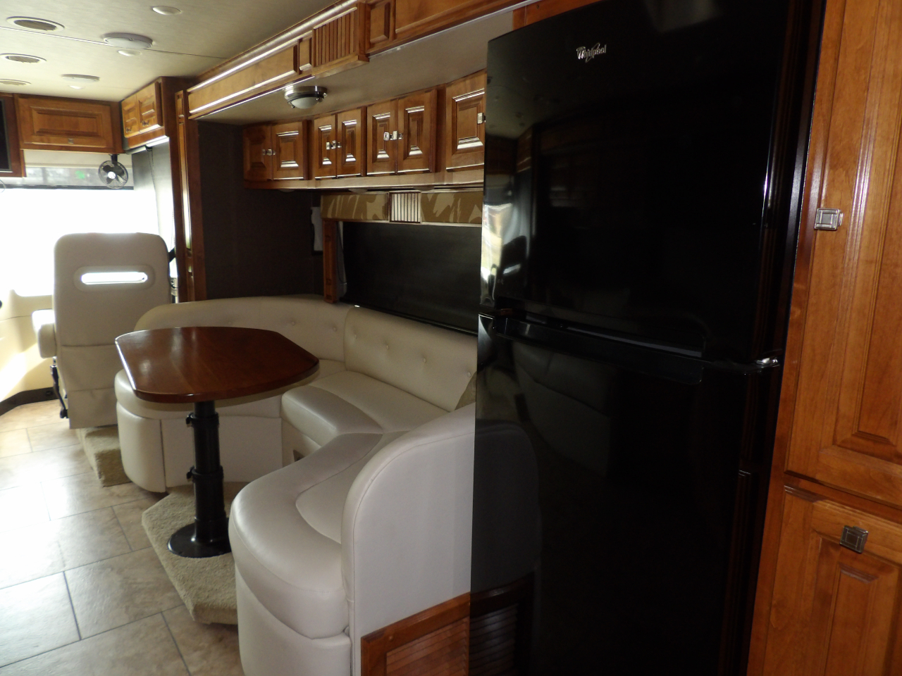 Tiffin Motorhomes Allegro  2015
