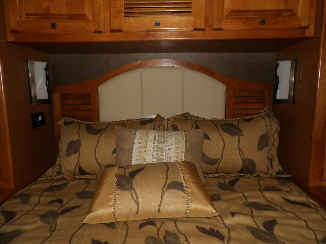 Tiffin Motorhomes Allegro  2015