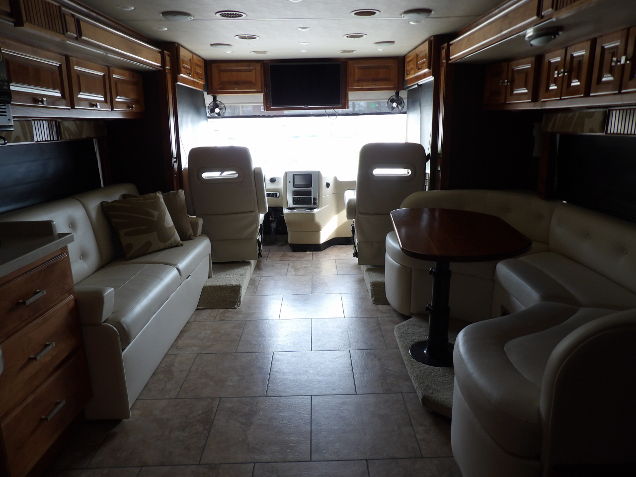 Tiffin Motorhomes Allegro  2015