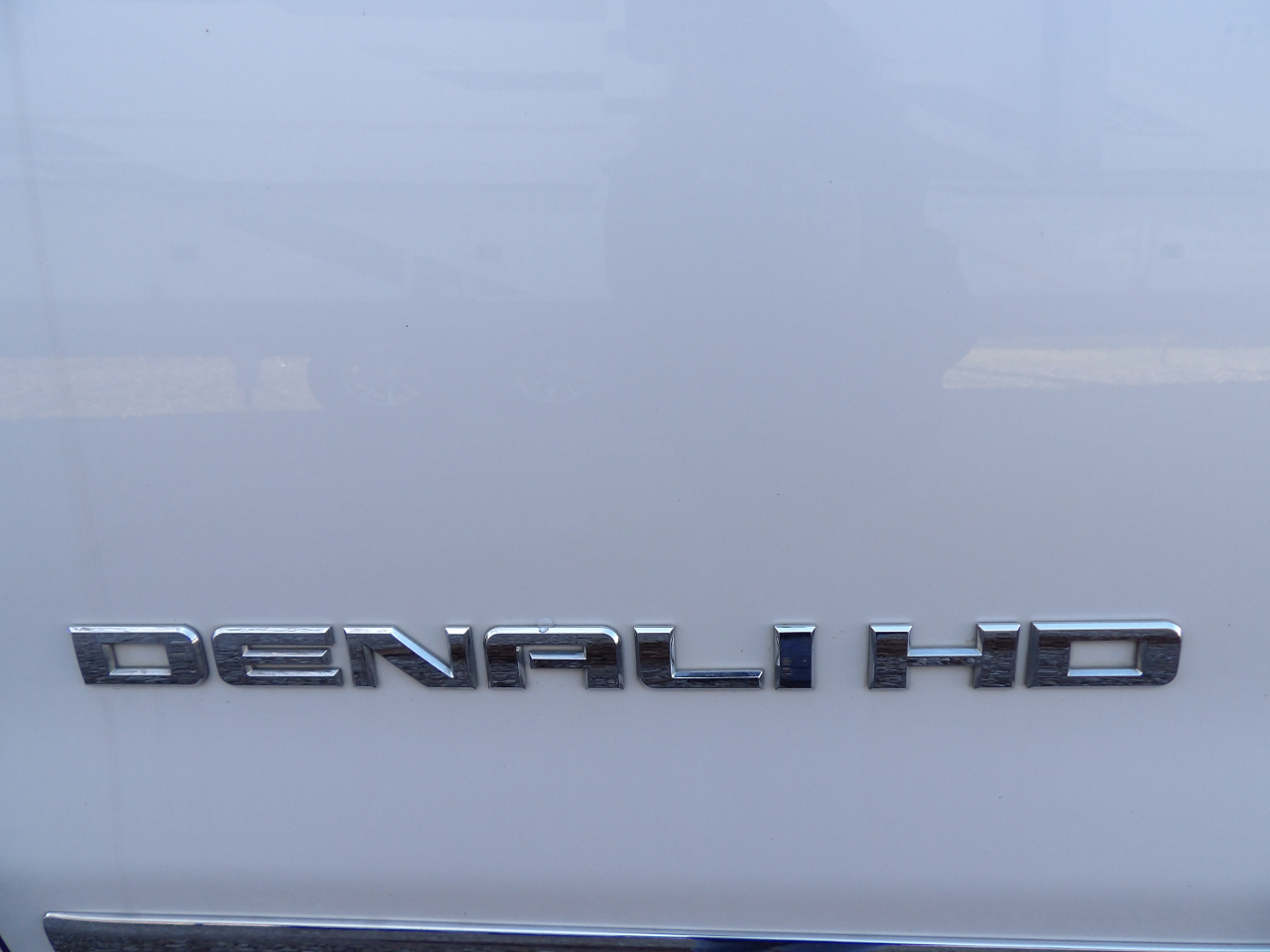 GMC Sierra 2500HD Denali Crew Cab 4WD 2018