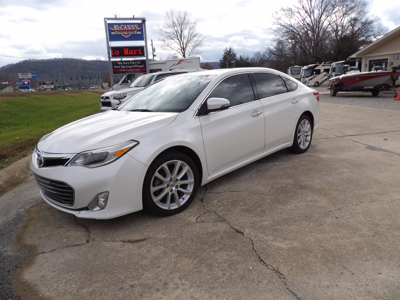 2013 Toyota Avalon 4dr Sdn XLE Premium (Natl)