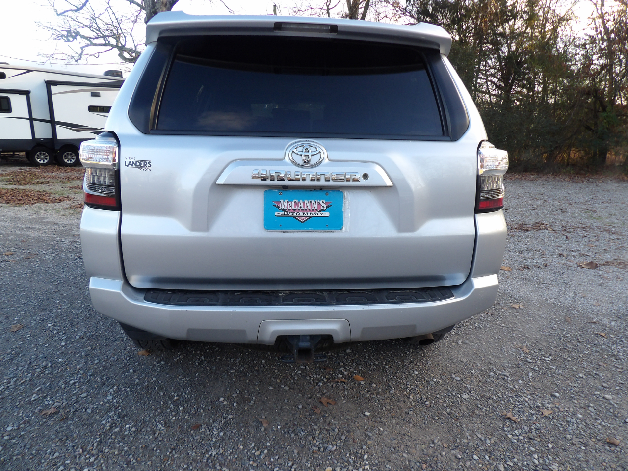 Toyota 4Runner RWD 4dr V6 SR5 Premium (Natl) 2016