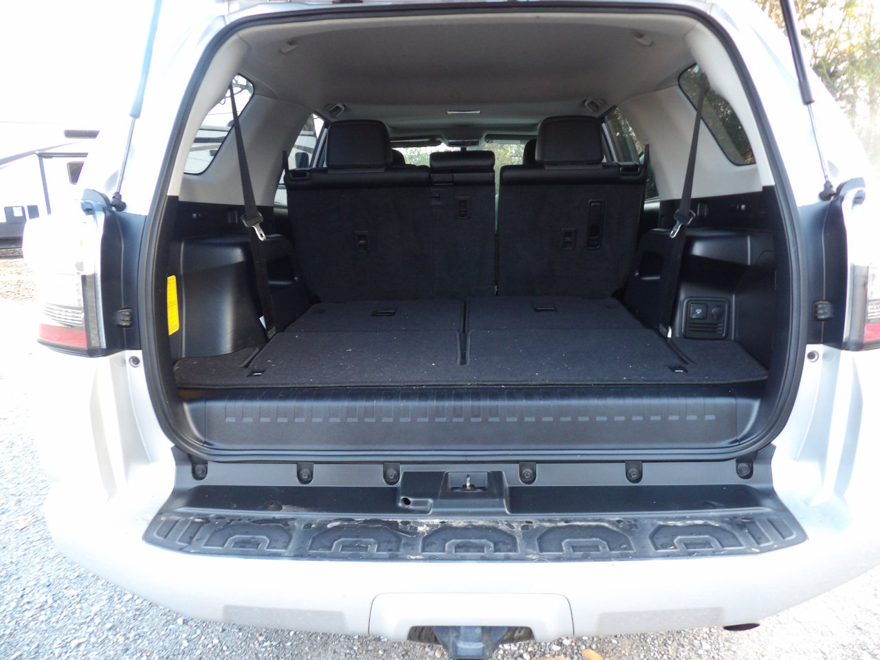 Toyota 4Runner RWD 4dr V6 SR5 Premium (Natl) 2016