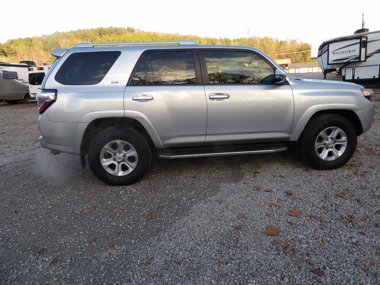 Toyota 4Runner RWD 4dr V6 SR5 Premium (Natl) 2016
