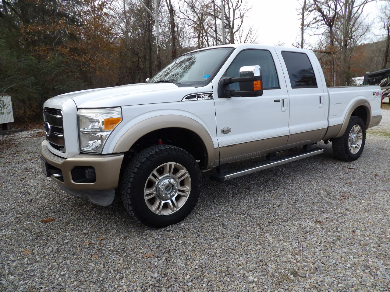 2011 Ford Super Duty F-250 SRW 4WD Crew Cab 156" King Ranch