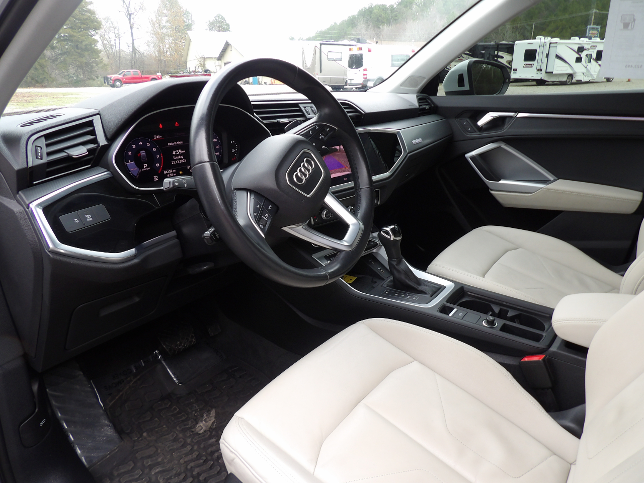 Audi Q3 S line Premium Plus 45 TFSI quattro 2021