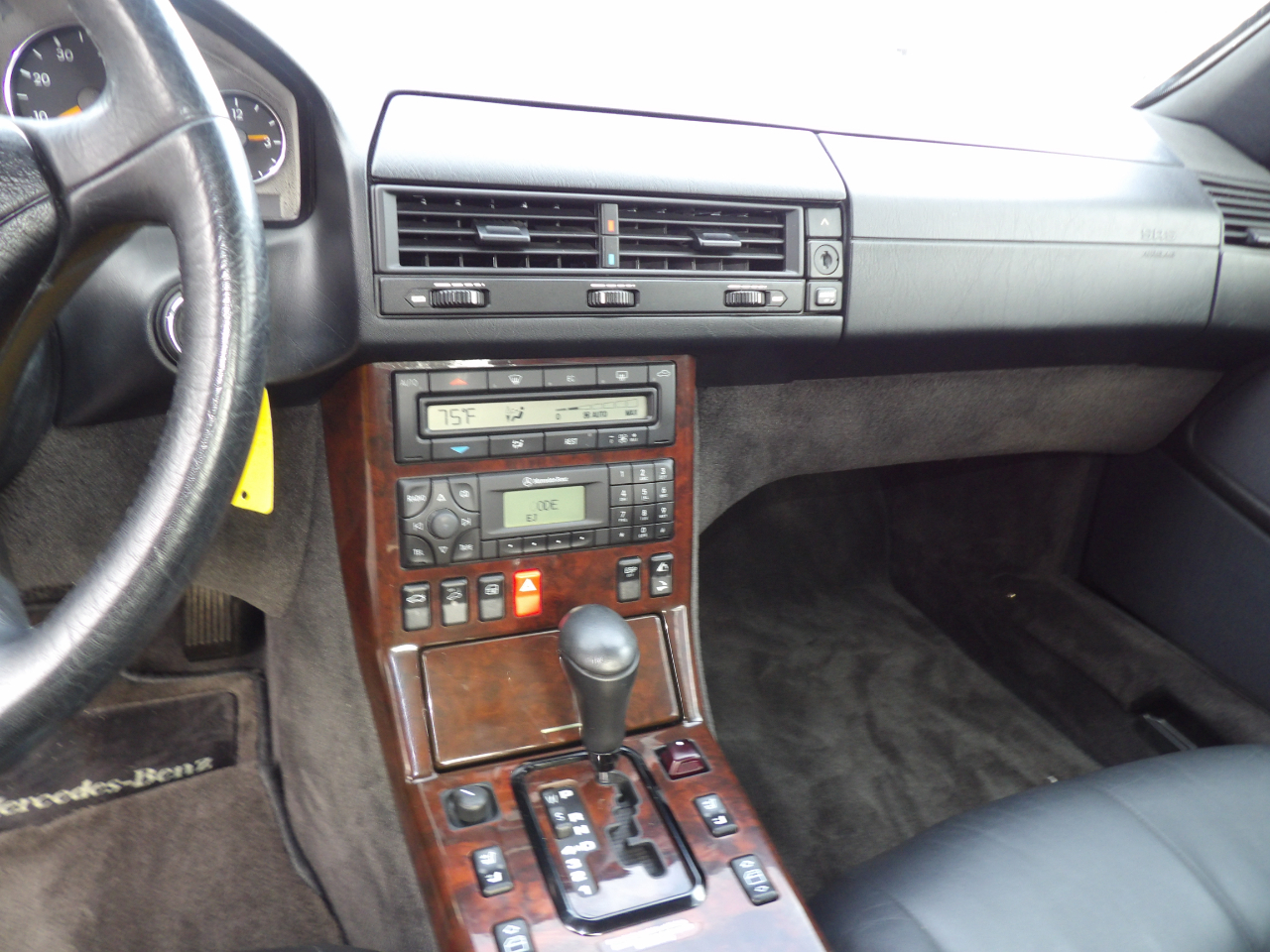 Mercedes-Benz SL-Class 2dr Roadster 5.0L 2000