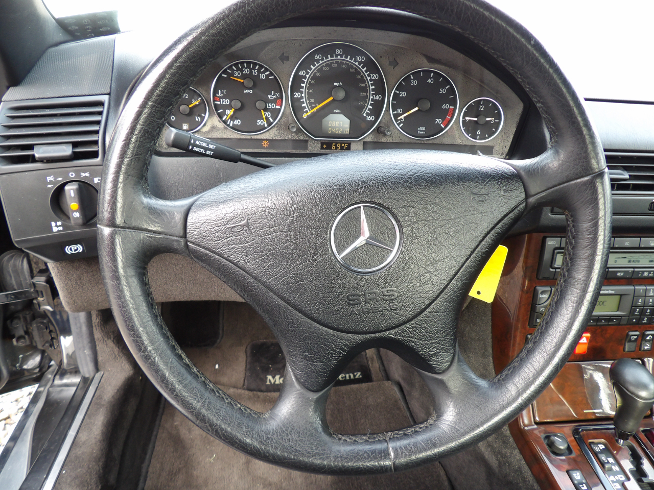Mercedes-Benz SL-Class 2dr Roadster 5.0L 2000