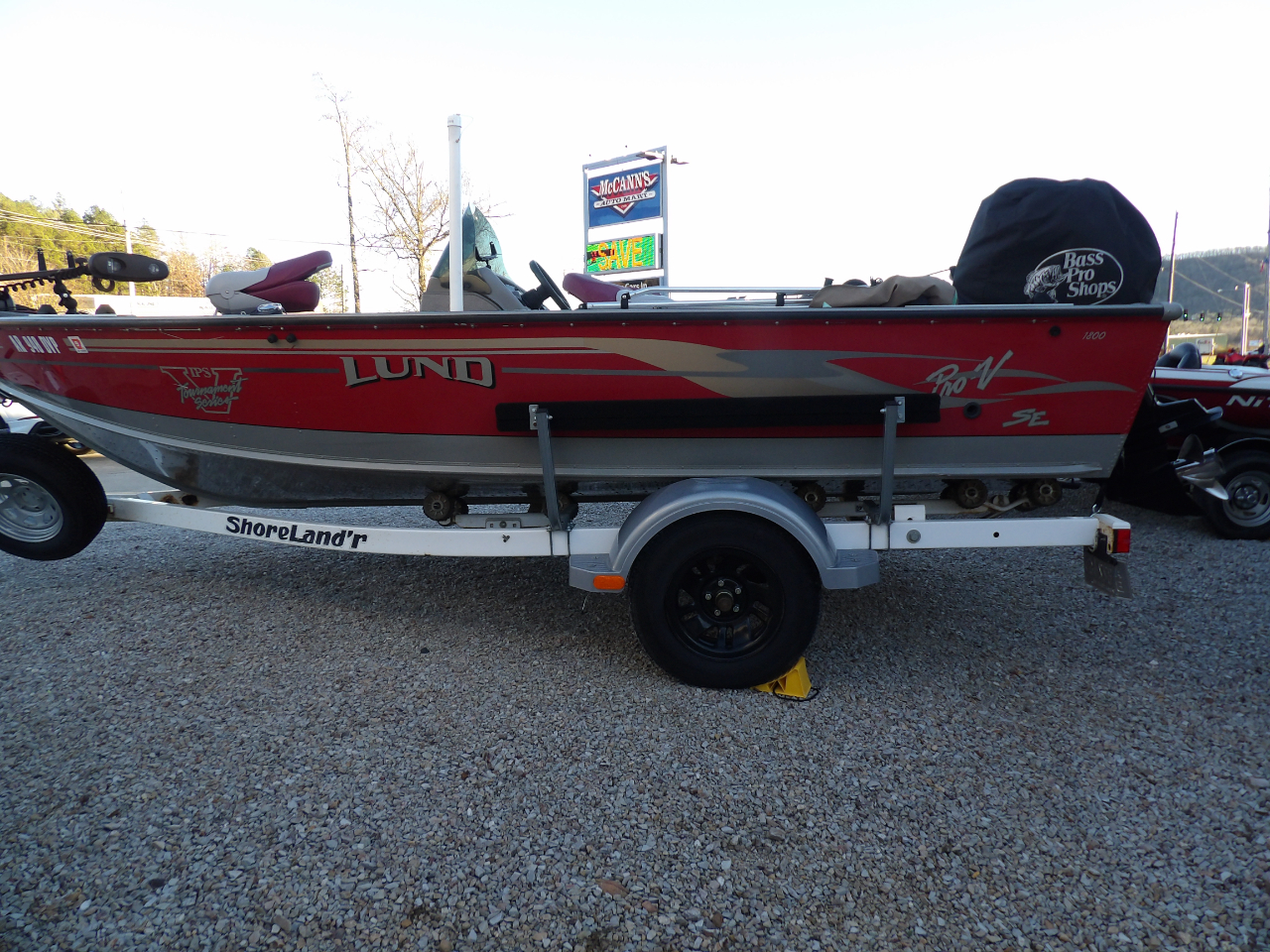 Lund Fisherman 1800  2003