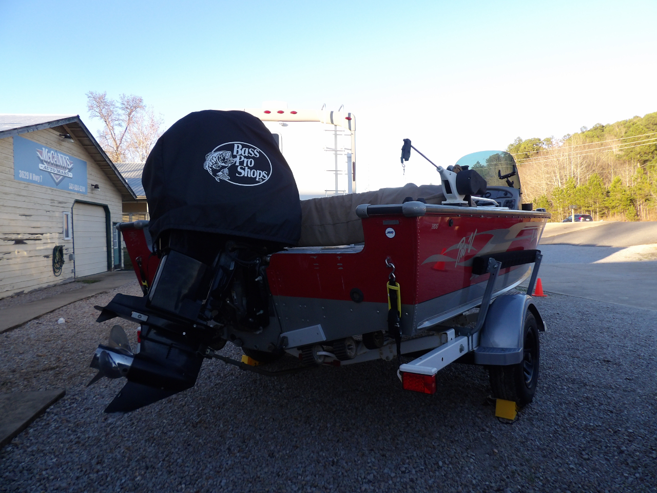 Lund Fisherman 1800  2003