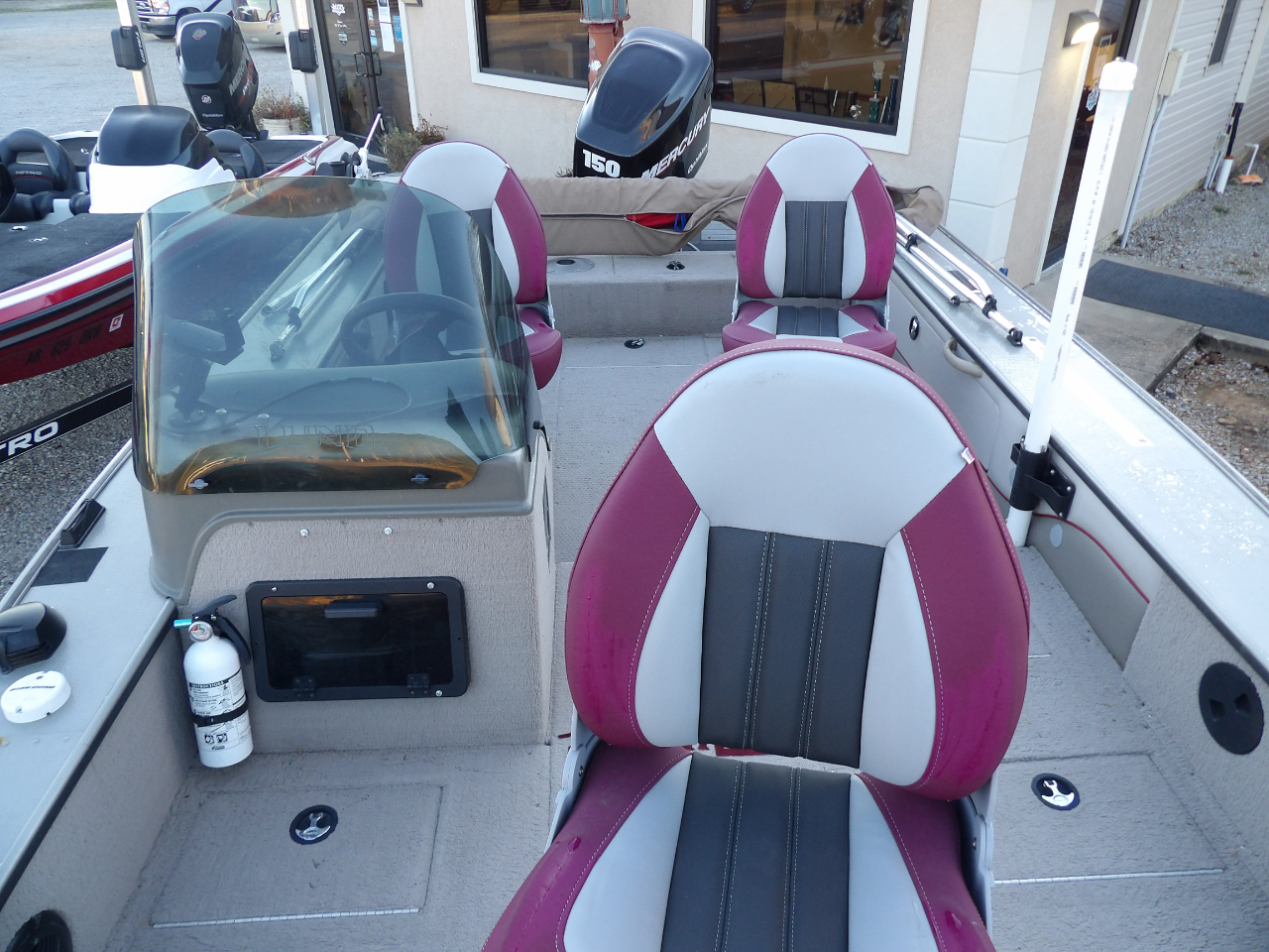 Lund Fisherman 1800  2003