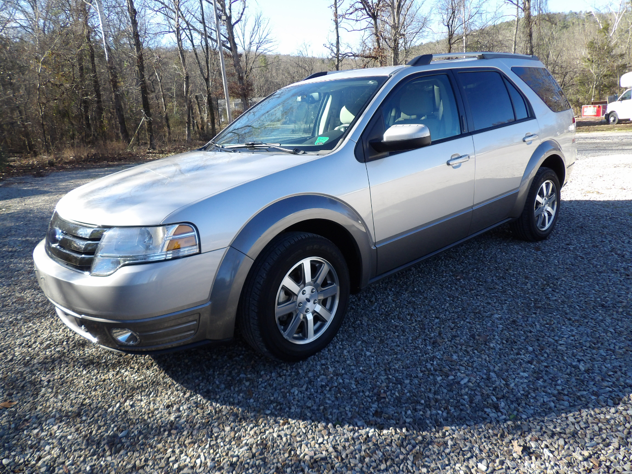 Ford Taurus X 4dr Wgn SEL FWD 2008