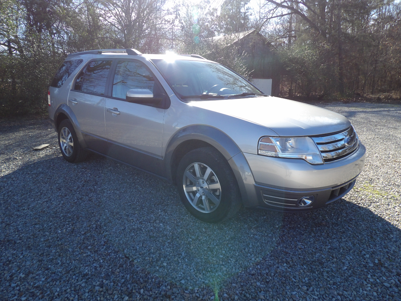 Ford Taurus X 4dr Wgn SEL FWD 2008