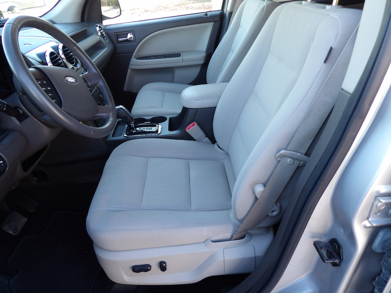 Ford Taurus X 4dr Wgn SEL FWD 2008