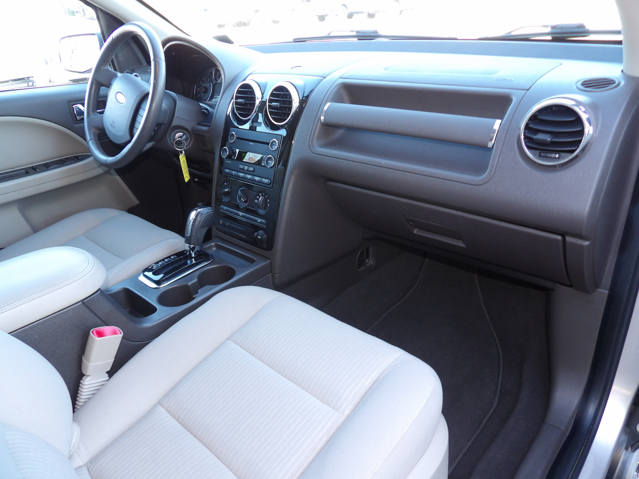 Ford Taurus X 4dr Wgn SEL FWD 2008